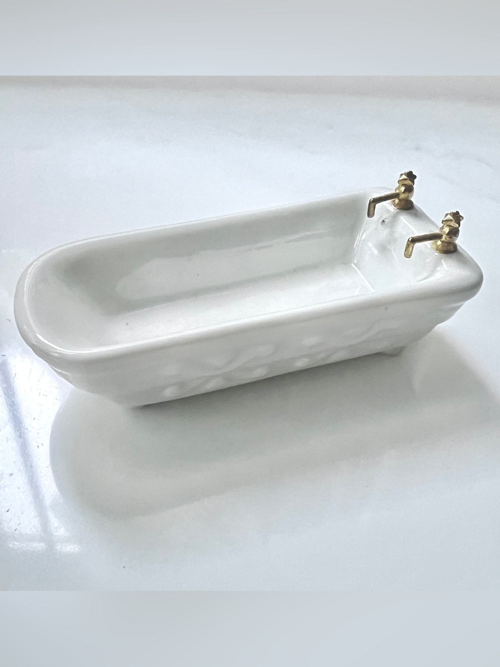 Dollhouse White Ceramic Bathroom Tub Gold Faucets by B. Shackman vintage 1970s